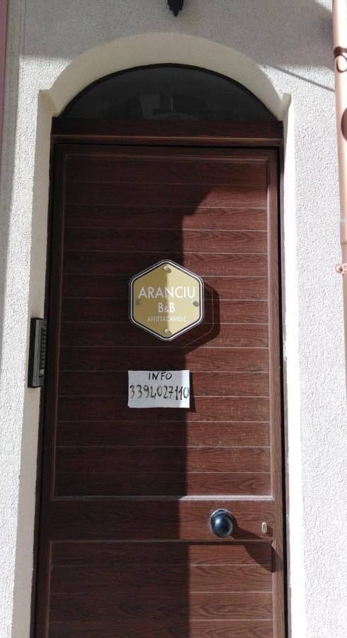 Via Siracusa 5 卡斯泰拉马莱 外观 照片